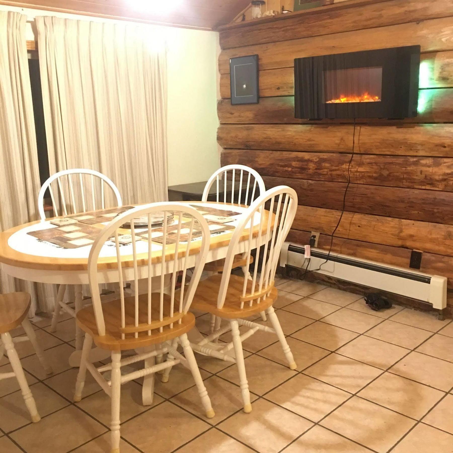 קודיאק 9Th Wave Bed And Breakfast מראה חיצוני תמונה