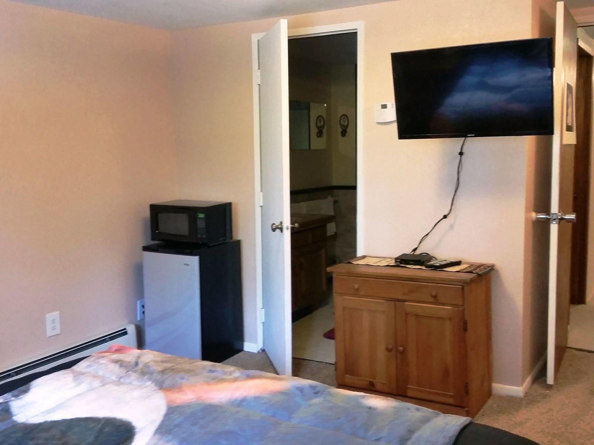 קודיאק 9Th Wave Bed And Breakfast מראה חיצוני תמונה