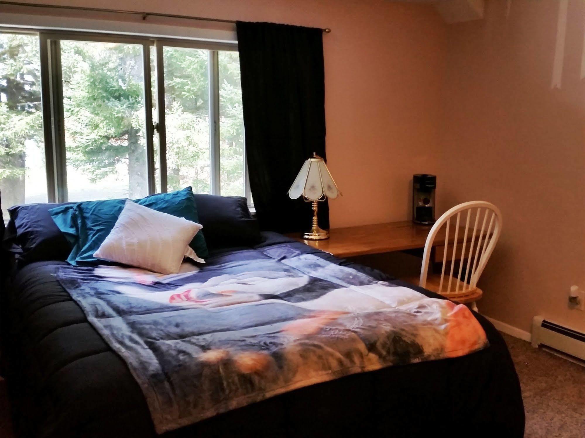 קודיאק 9Th Wave Bed And Breakfast מראה חיצוני תמונה